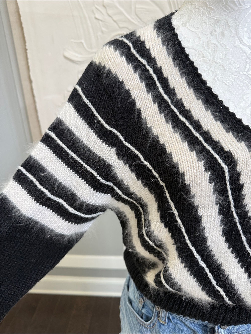 VTG 80s 90s Sostanza Angora Blend Faux Wrap Zebra Stripe Knit Sweater L - Picture 5 of 11
